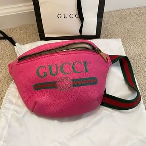 Gucci pink leather belt bag - small